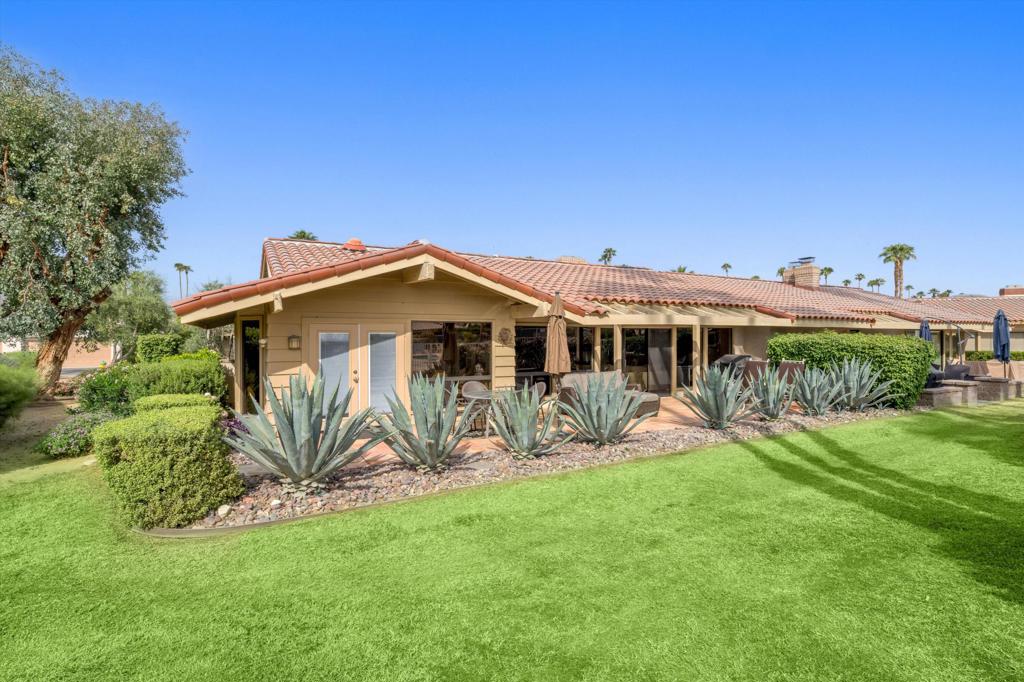 Indian Wells C.C. - Residential Lease