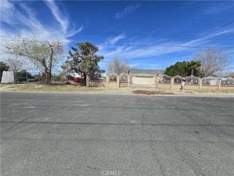 Photo of 9249 E Avenue R10, Littlerock, CA 93543 (MLS # IV26015941)