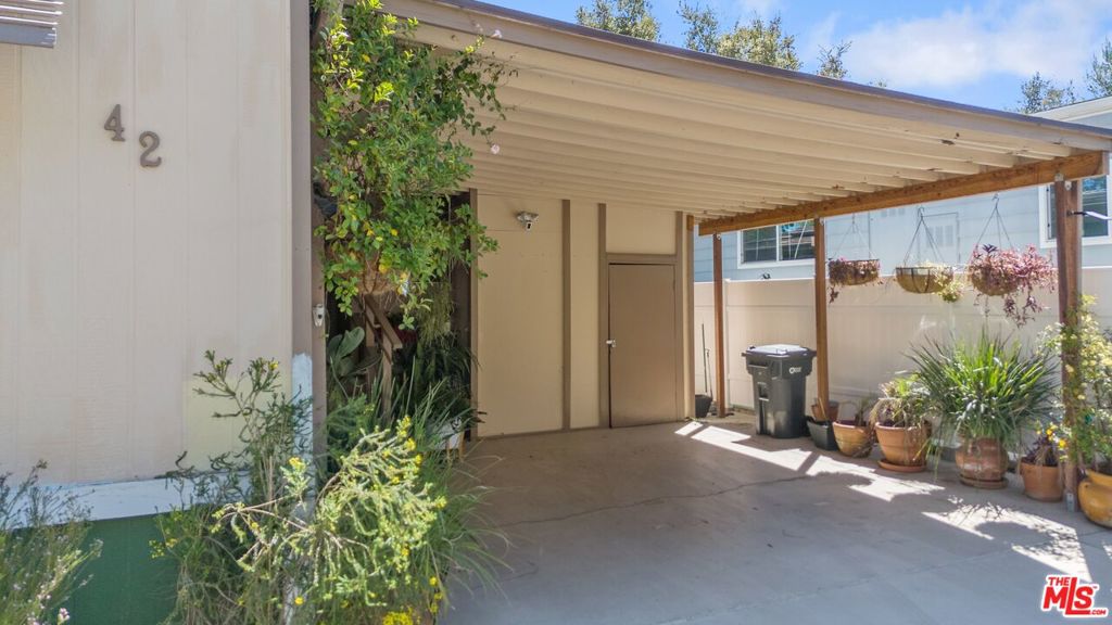 23777 Mulholland Highway 42