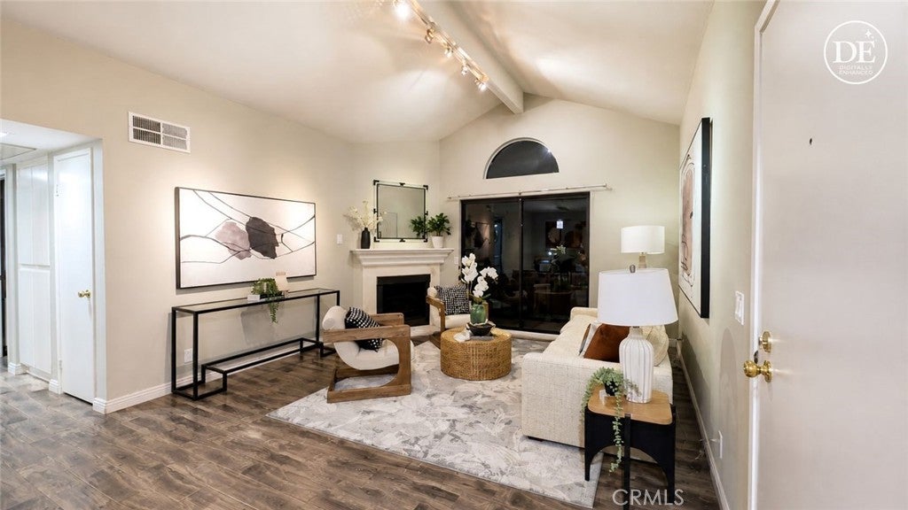 22765 Lakeway 432