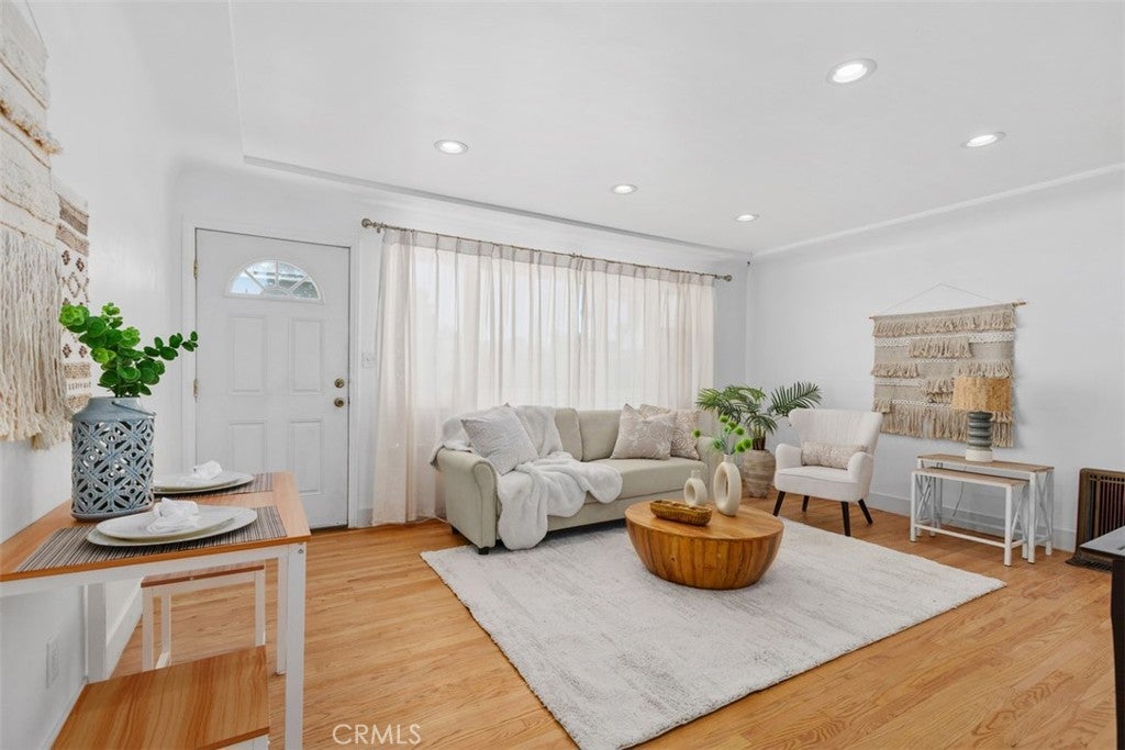 415 S Carmalita