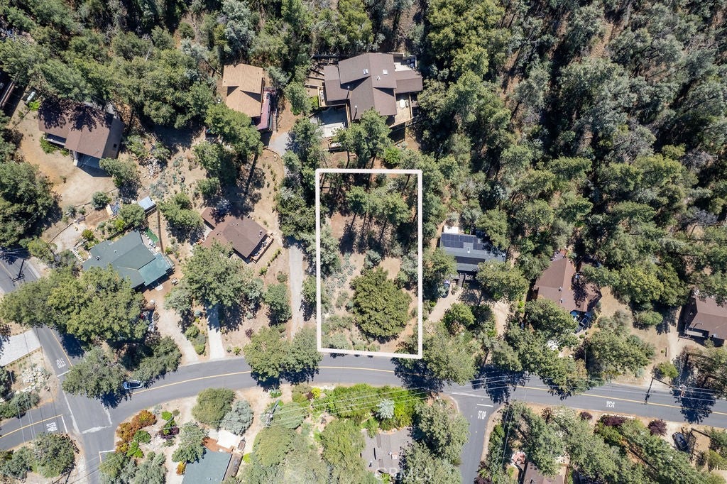 2129 Birchwood Way
