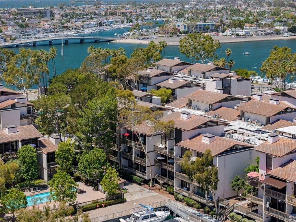 5116 Marina Pacifica DR N