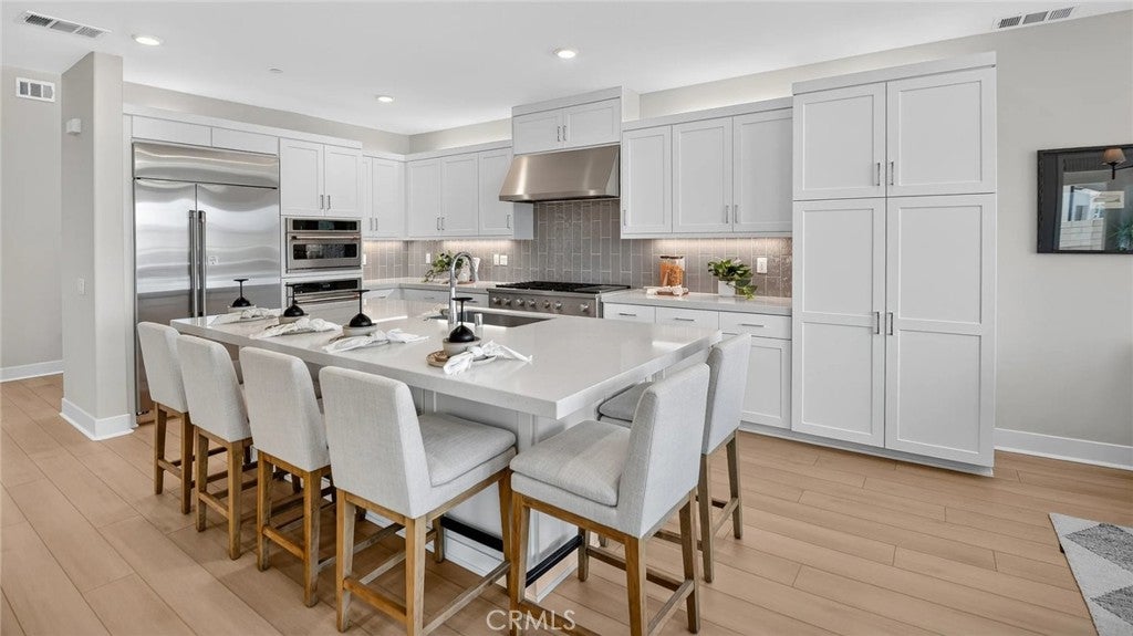 28004 Plateau Terrace