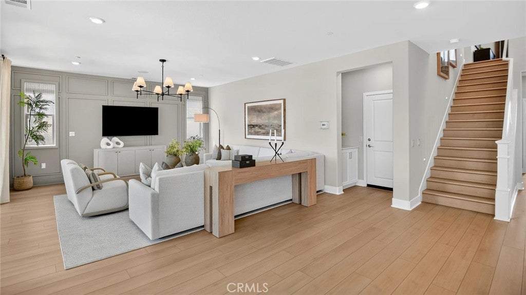 28004 Plateau Terrace
