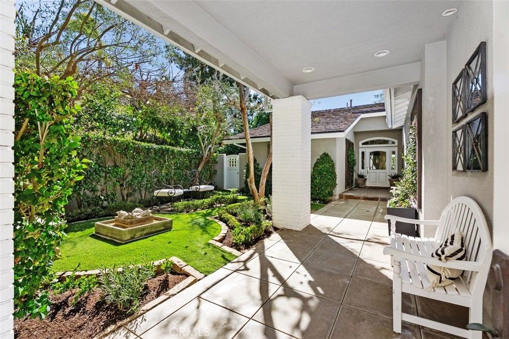 Photo of 1 Rue Deauville, Newport Beach, CA 92660 (MLS # NP26035691)