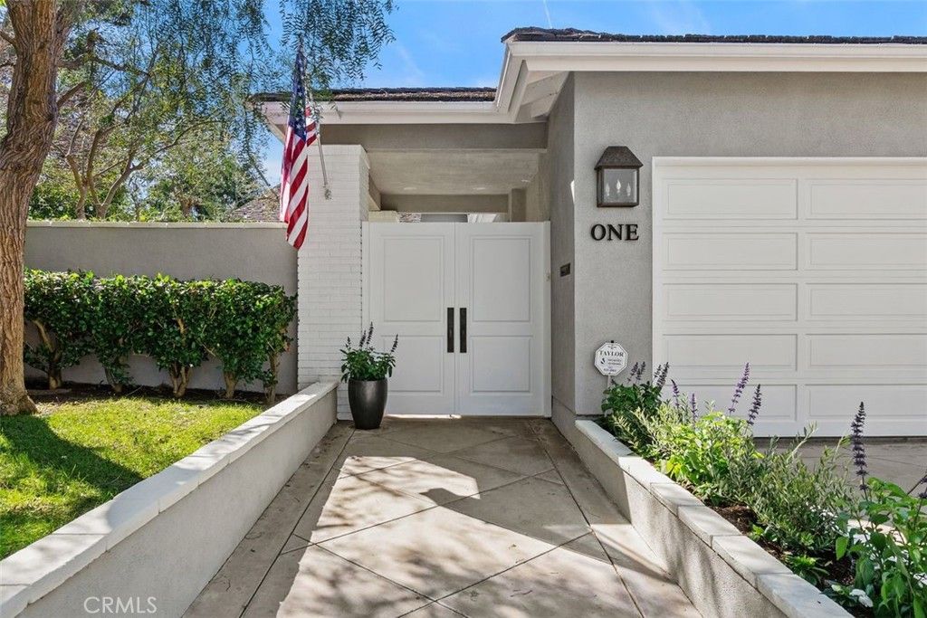 Photo of 1 Rue Deauville, Newport Beach, CA 92660 (MLS # NP26035691)
