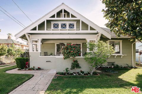 Photo of 116 W Avenue 31, Los Angeles, CA 90031 (MLS # 26666759)