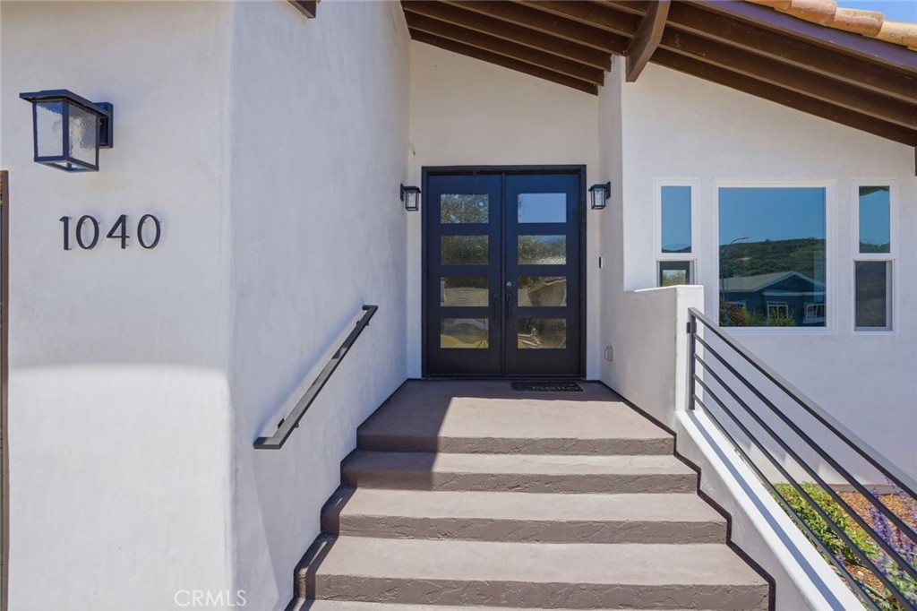 1040 Capistrano Court