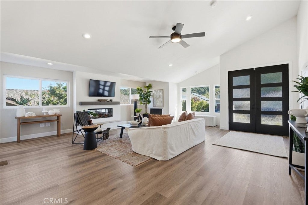 1040 Capistrano Court