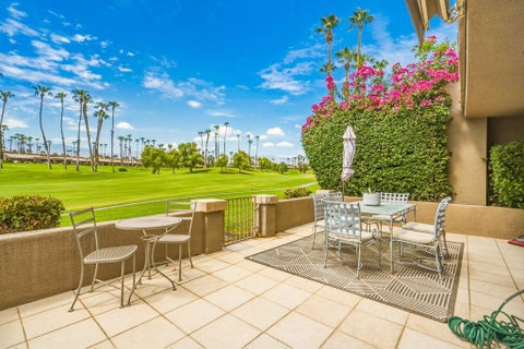 Photo of 76761 Chrysanthemum Way, Palm Desert, CA 92211 (MLS # 219152209DA)