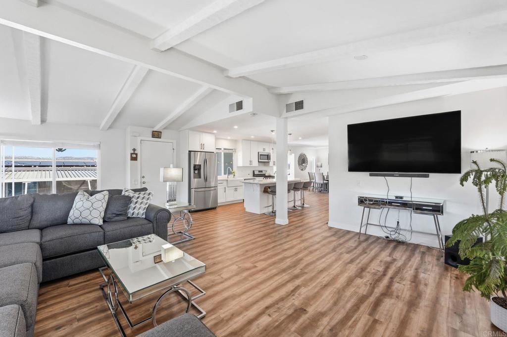 Properties 1 1195 La Moree 98