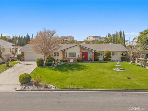Photo of 12848 Autumn Leaves Ave, Victorville, CA 92395 (MLS # CV26047687)