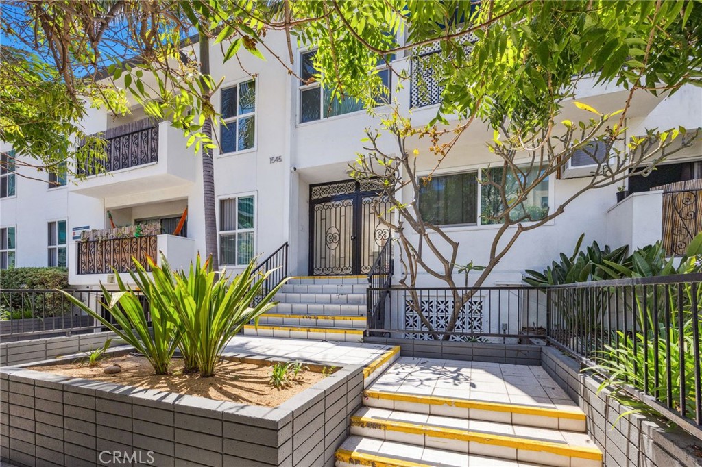 Properties 3 1545 Gordon Street