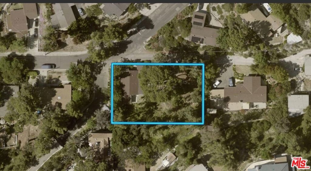 Photo of 7072 Owens Street, Tujunga, CA 91042 (MLS # 26708899)