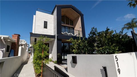 Photo of 519 1/2 Narcissus Avenue, Corona Del Mar, CA 92625 (MLS # OC26010878)