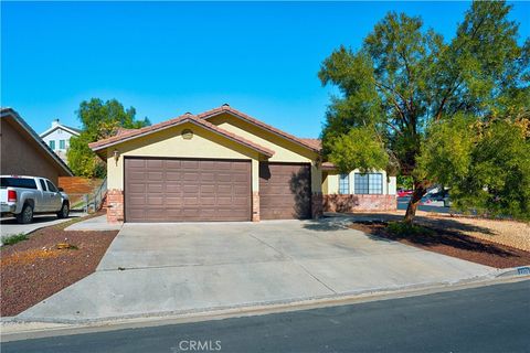22170 MUSTANG Court Canyon Lake CA 92585
