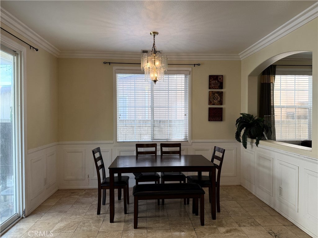 4237 Walnut