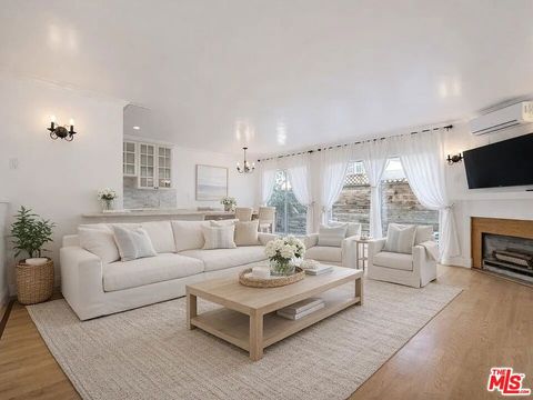 Photo of 1141 19th Street #2, Santa Monica, CA 90403 (MLS # 26713479)