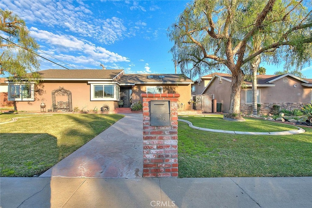 1862 Bonnie Brae