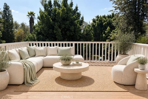 Photo of 4406 Vista Place, La Canada Flintridge, CA 91011 (MLS # GD26170699)