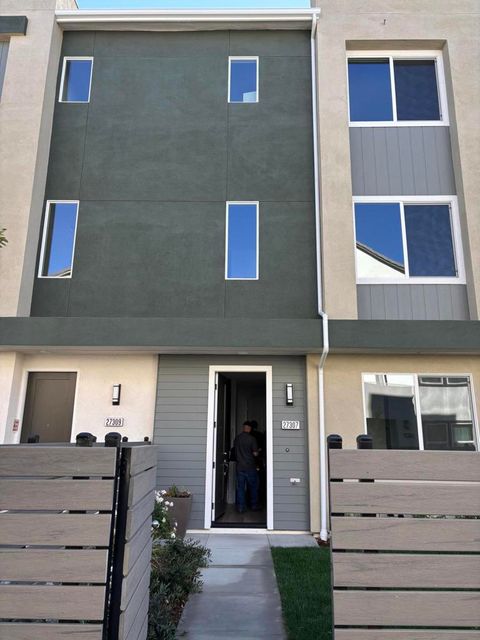 Photo of Valencia, CA 91381 (MLS # 219137941DA)