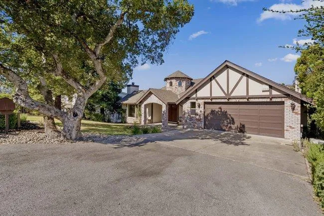 Redwood City, California 94062, United States, 4 Bedrooms Bedrooms, ,3 BathroomsBathrooms,Residential,Active,5384