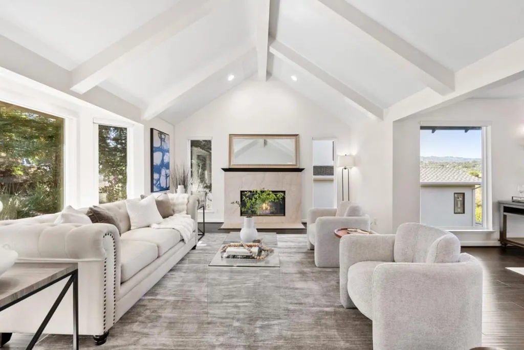 Redwood City, California 94062, United States, 4 Bedrooms Bedrooms, ,3 BathroomsBathrooms,Residential,Active,5384