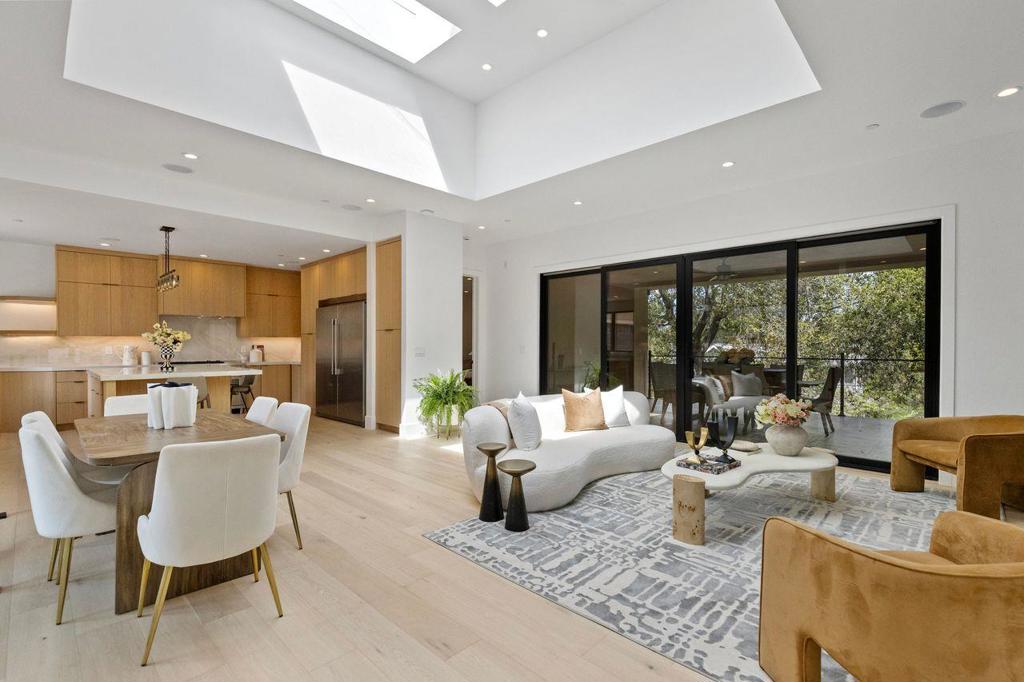 18061 Saratoga Los Gatos Road