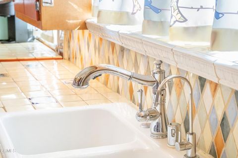 Tiny photo for 550 S G Street, Oxnard, CA 93030 (MLS # V1-34818)