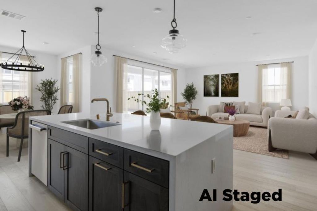 Photo of 7384 Ailes Court, Gilroy, CA 95020 (MLS # ML82032022)