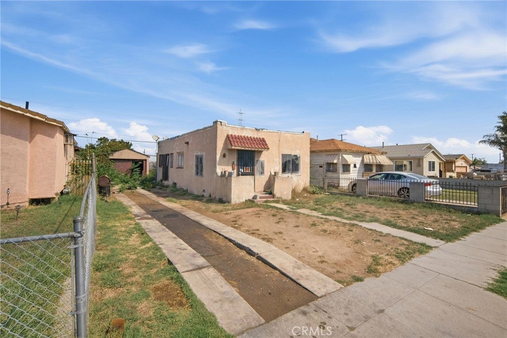631 E 119th