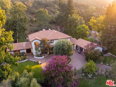 Photo of 29270 Wagon Road, Agoura, CA 91301 (MLS # 26985769)