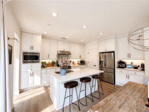 Photo of 67 Kestrel, Irvine, CA 92618 (MLS # OC26185059)