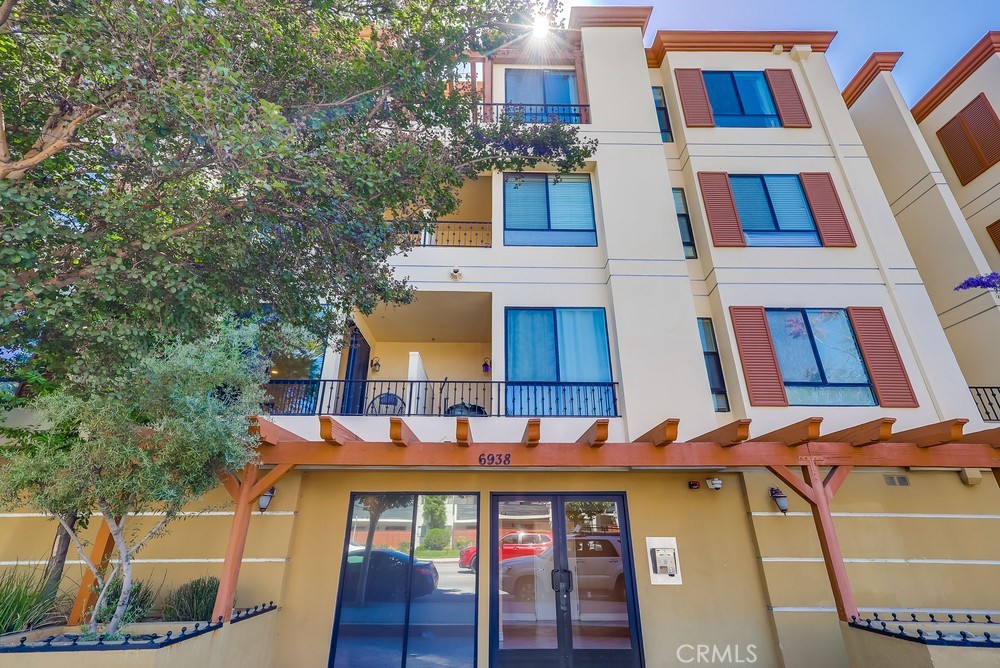 6938 Laurel Canyon Boulevard 101