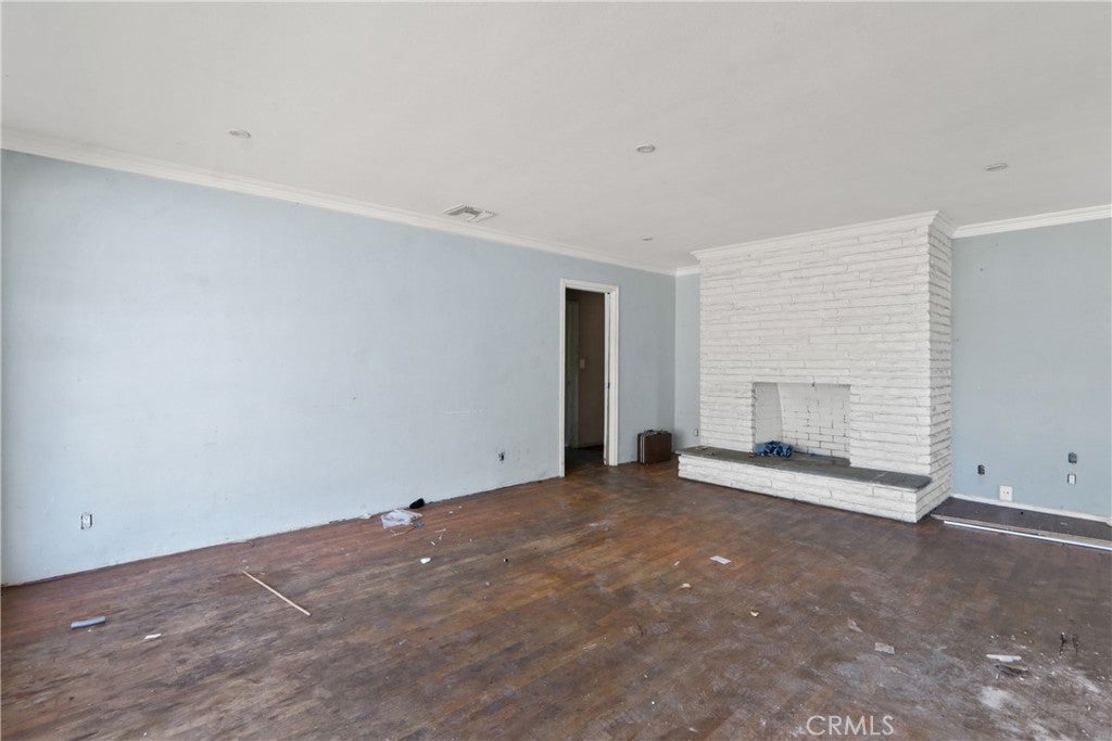 1432 W Birchmont