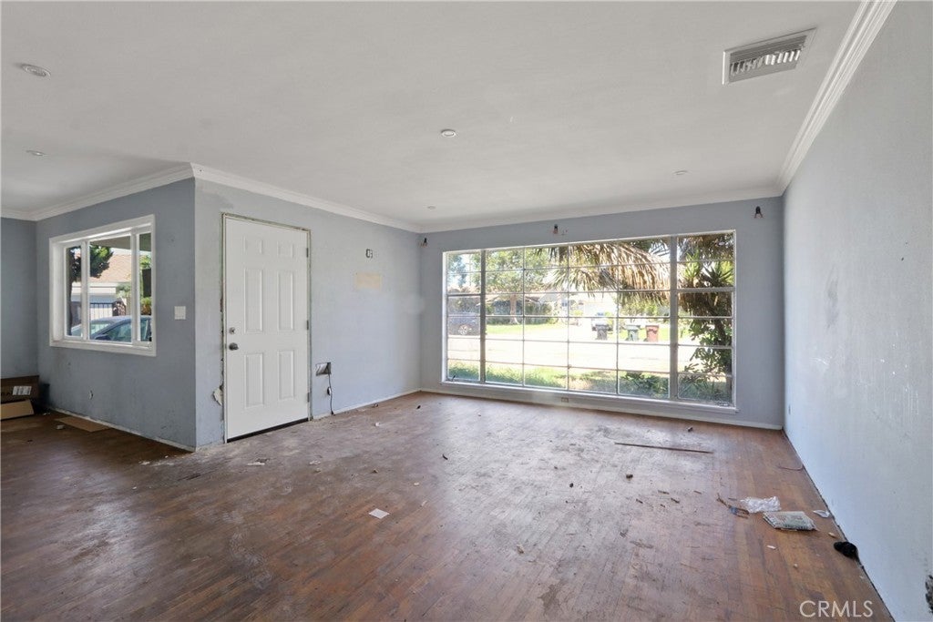 1432 W Birchmont