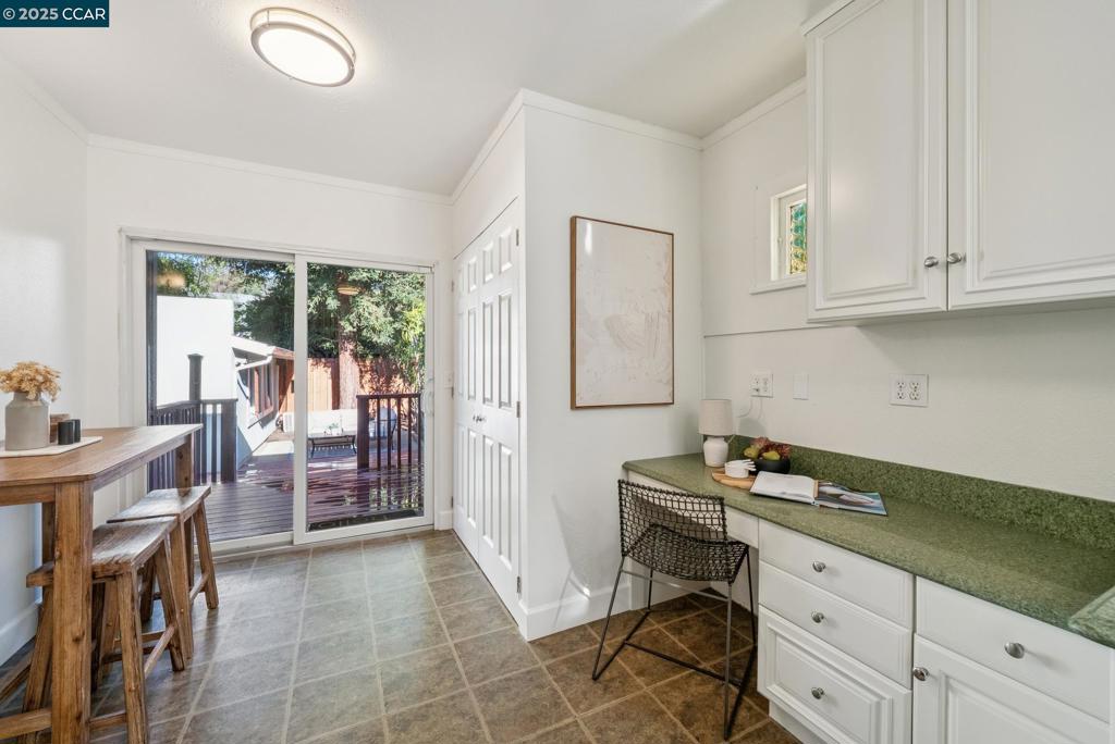 LAUREL - Residential