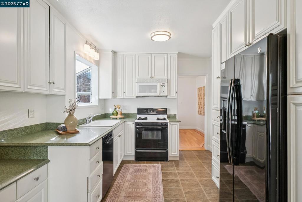 LAUREL - Residential