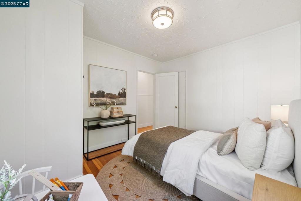 LAUREL - Residential