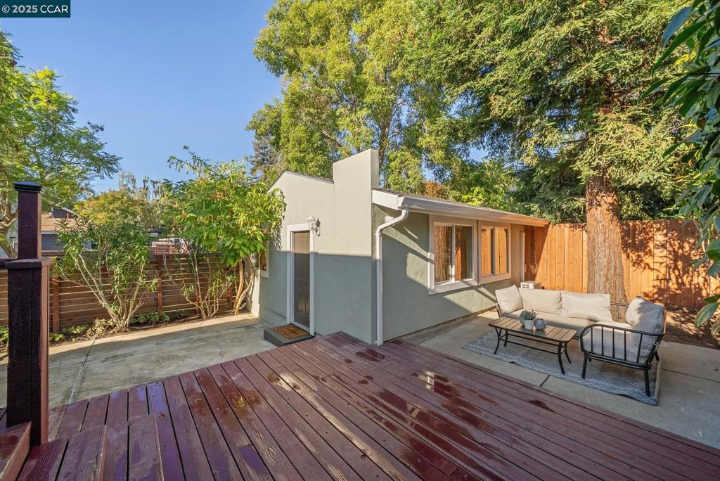 LAUREL - Residential