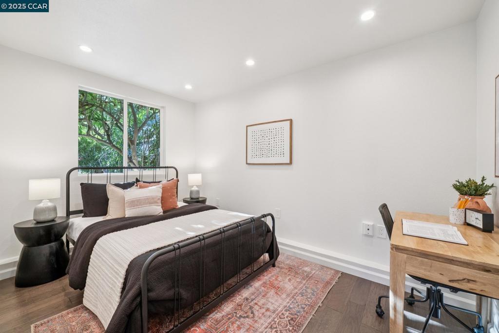 LAUREL - Residential