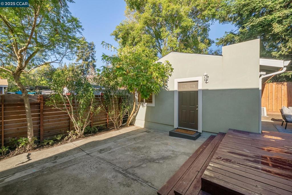 LAUREL - Residential