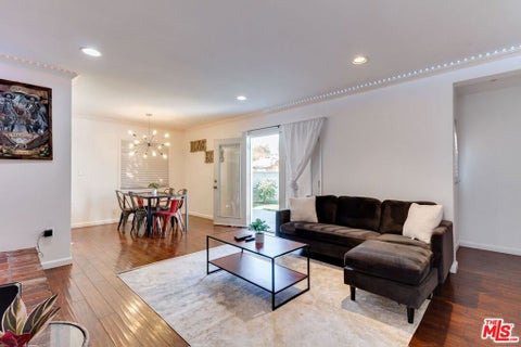 Photo of 7553 GARDEN GROVE Avenue, Reseda, CA 91335 (MLS # 26999297)