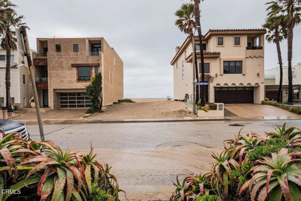 5344 Seabreeze Way