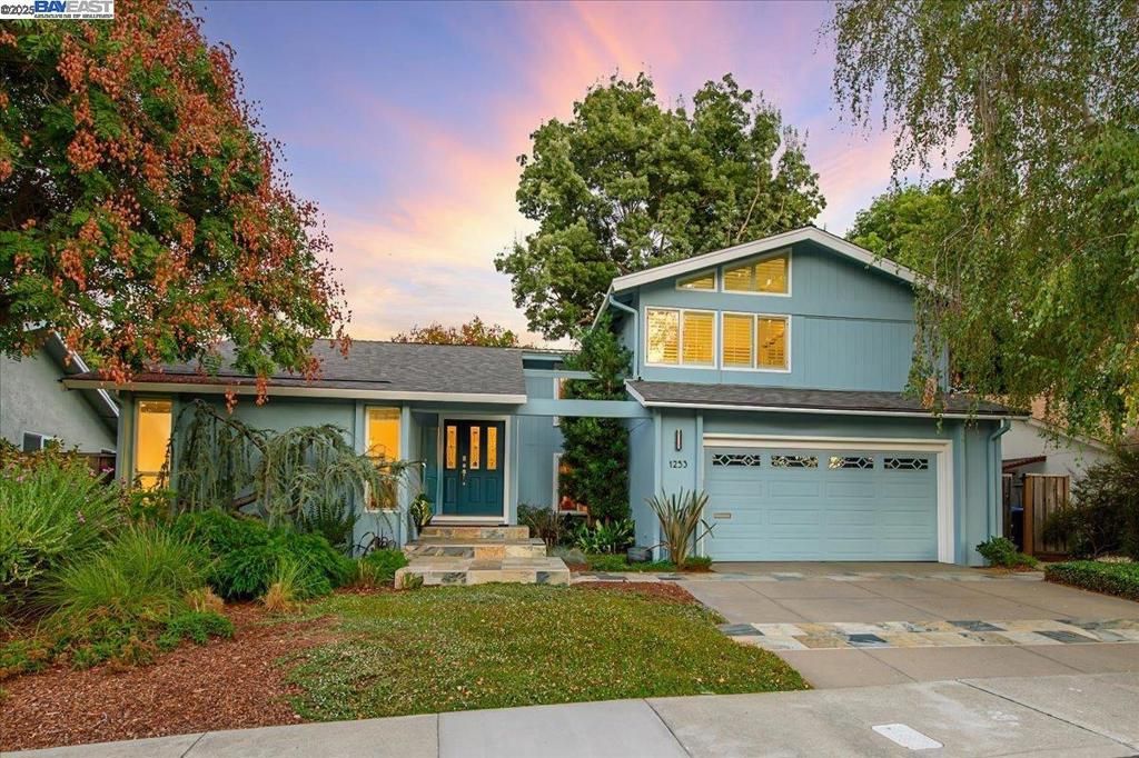 Photo of 1253 Ridgewood Rd Rd, Pleasanton, CA 94566 (MLS # 41113534)