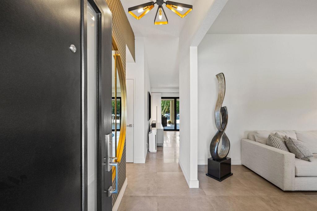 2777 E San Juan Road