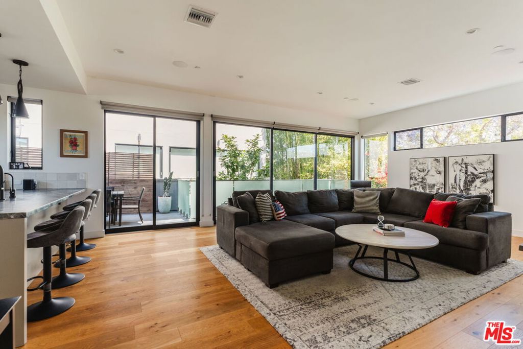 2416 Penmar Avenue, Venice CA 90291