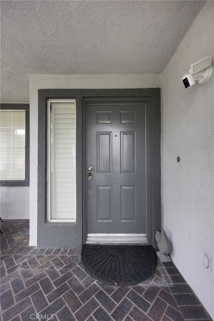 870 E Bermuda Dunes Court