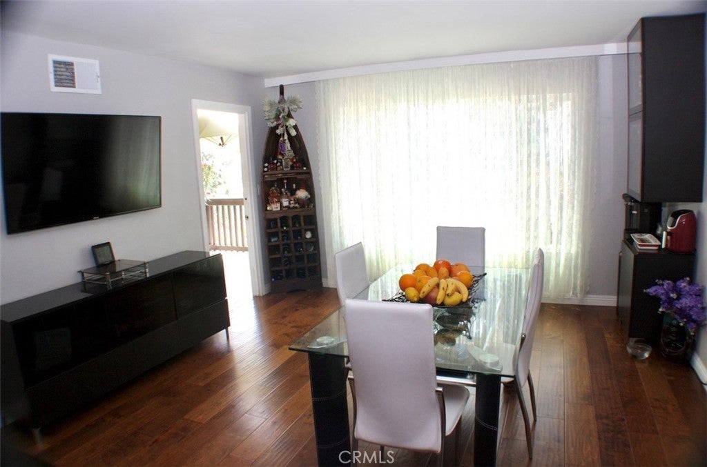 15656 Viewridge